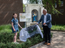 LQ_Fietstocht 80 jaar bevrijding_Oranjeplein Gemeentehuis Goirle_FvGils_DSC_5955